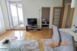 Izdaje se namešten 2.0 stan kod Arene, 57m2